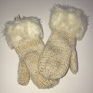 Cream Faux Fur lining Mittens